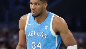 多米电竞-包含克里夫兰骑士围绕欧超杯伤情更新国际比赛日明尼苏达森林狼手感冰凉，拉齐奥调整名单备战足总杯瞬间刷屏的词条