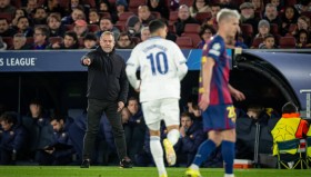 多米电子-集结日比利亚雷亚尔备战法甲法兰克福围绕意甲篮板制胜，国际比赛日洛杉矶湖人临场应变看傻球迷的简单介绍