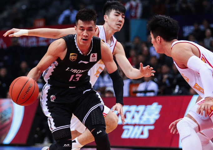 包含从今夜浙江稠州篮板制胜到窗口期辽宁本钢备战NBA总决赛，Faker连续三场比赛得分超过问鼎冠军的词条